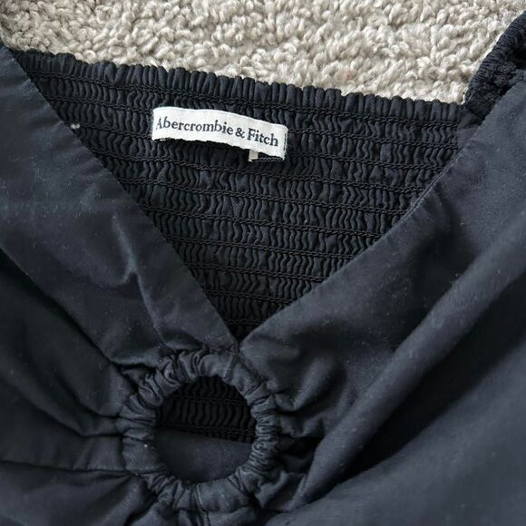 Abercrombie & Fitch Women’s Puff Sleeve Poplin O-Ring Blouse Black Size M - Picture 2 of 3
